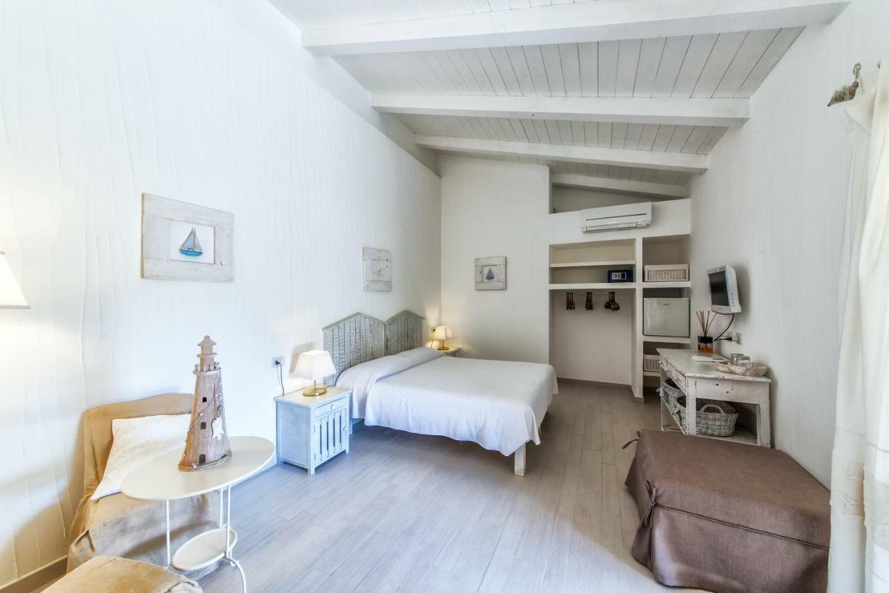 Cento Ulivi B&B Гольфо-Аранчи Экстерьер фото